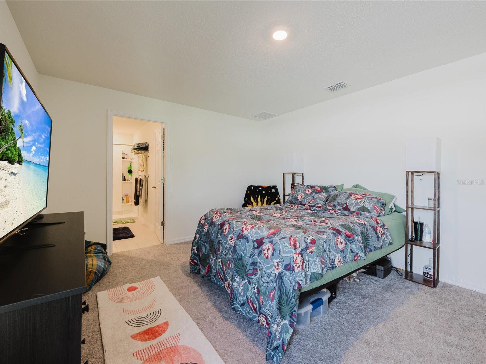 Image 11 of 20 For 288 Towns Circle