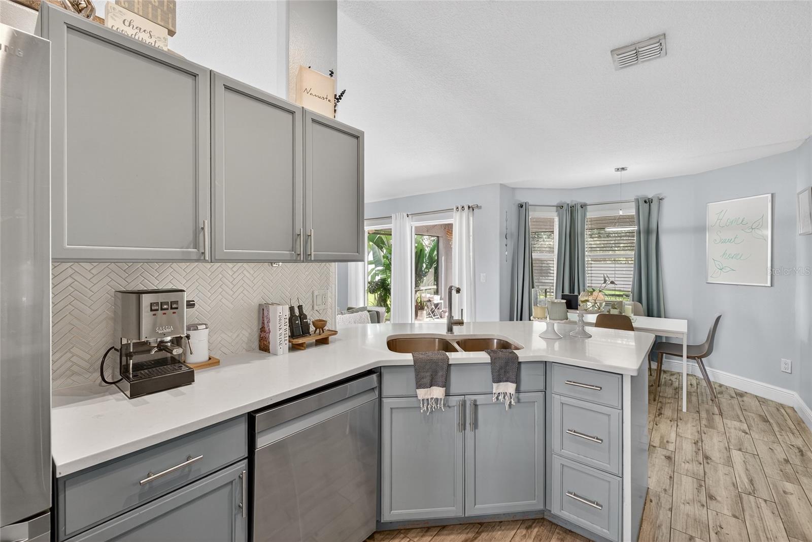 Image 6 of 42 For 348 Dolcetto Drive