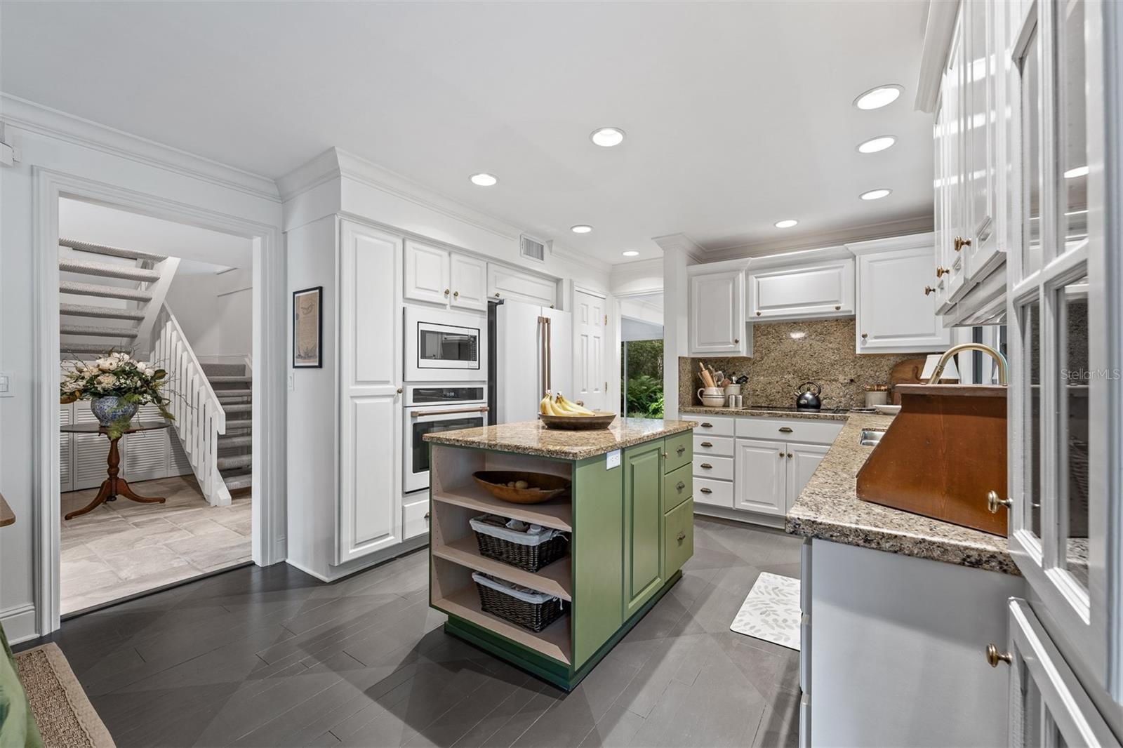 Image 12 of 61 For 203 Weeping Elm Lane