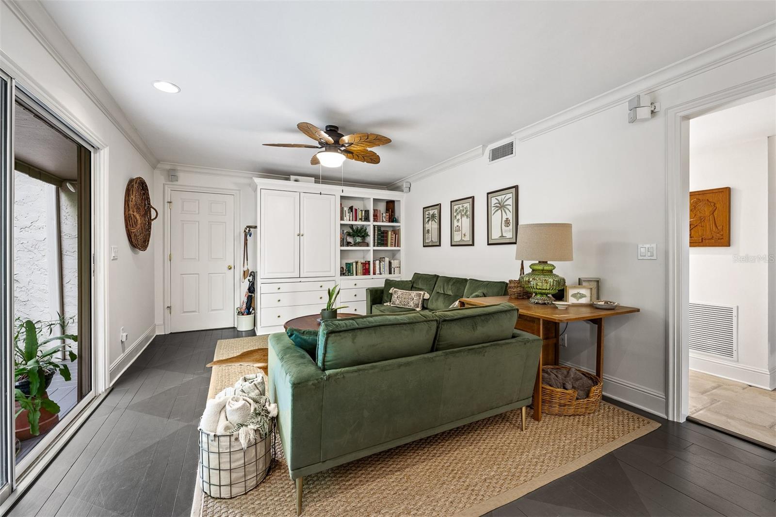 Image 22 of 61 For 203 Weeping Elm Lane