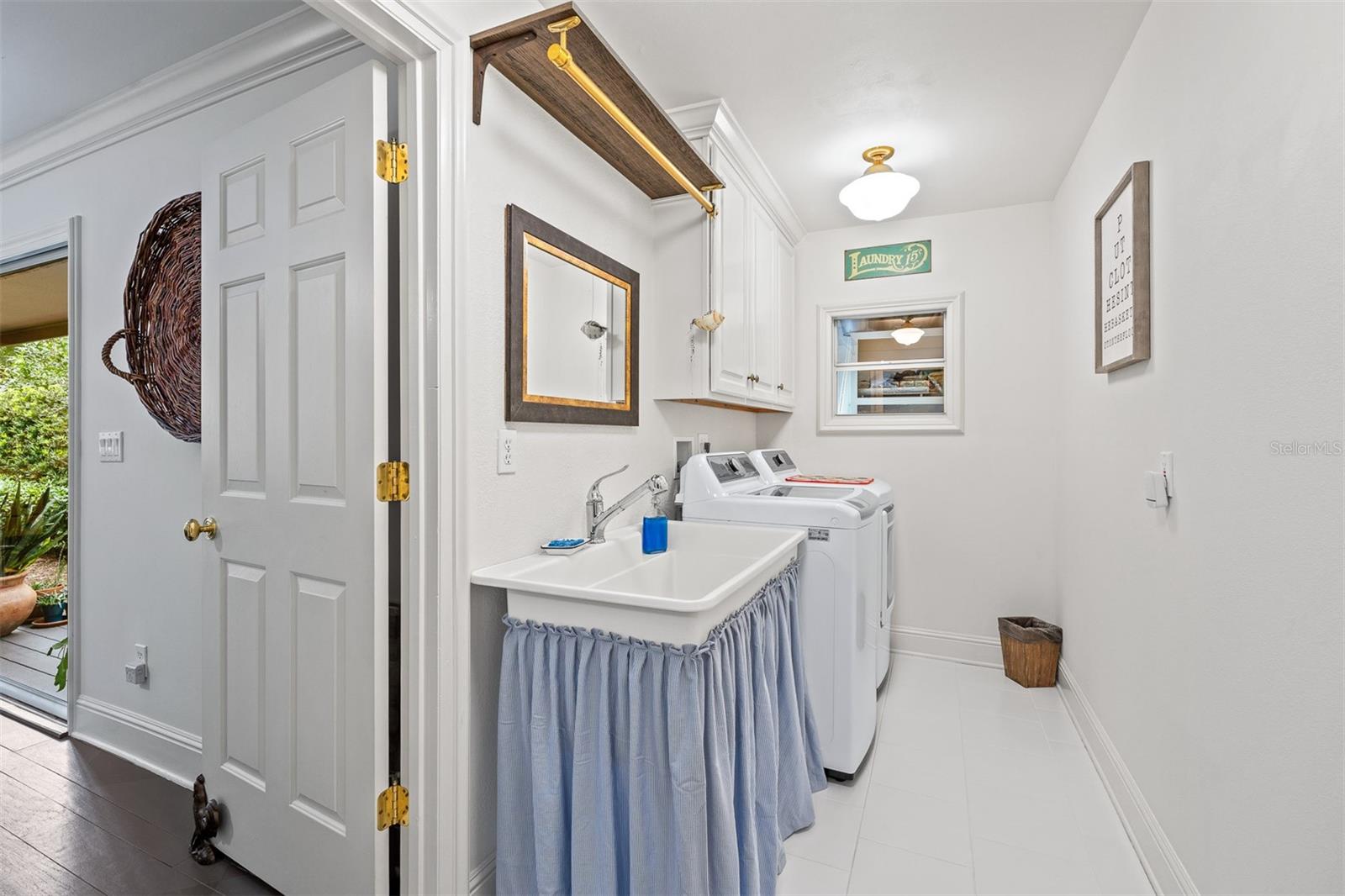 Image 24 of 61 For 203 Weeping Elm Lane