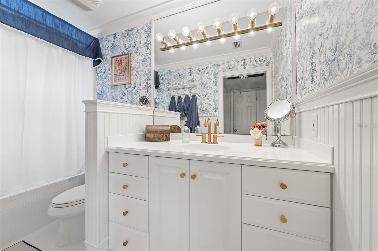 Image 35 of 61 For 203 Weeping Elm Lane