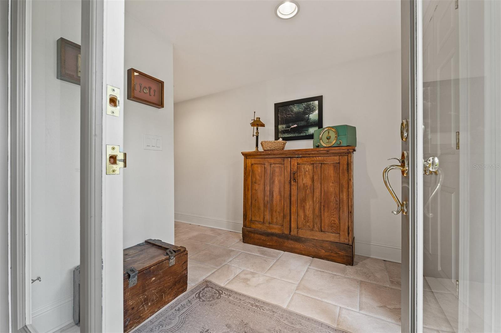 Image 4 of 61 For 203 Weeping Elm Lane