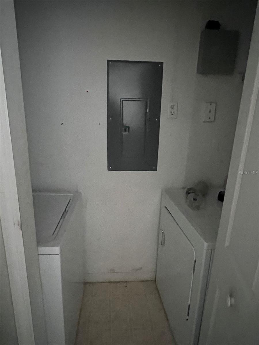 Image 17 of 22 For 8921 Legacy Court 307