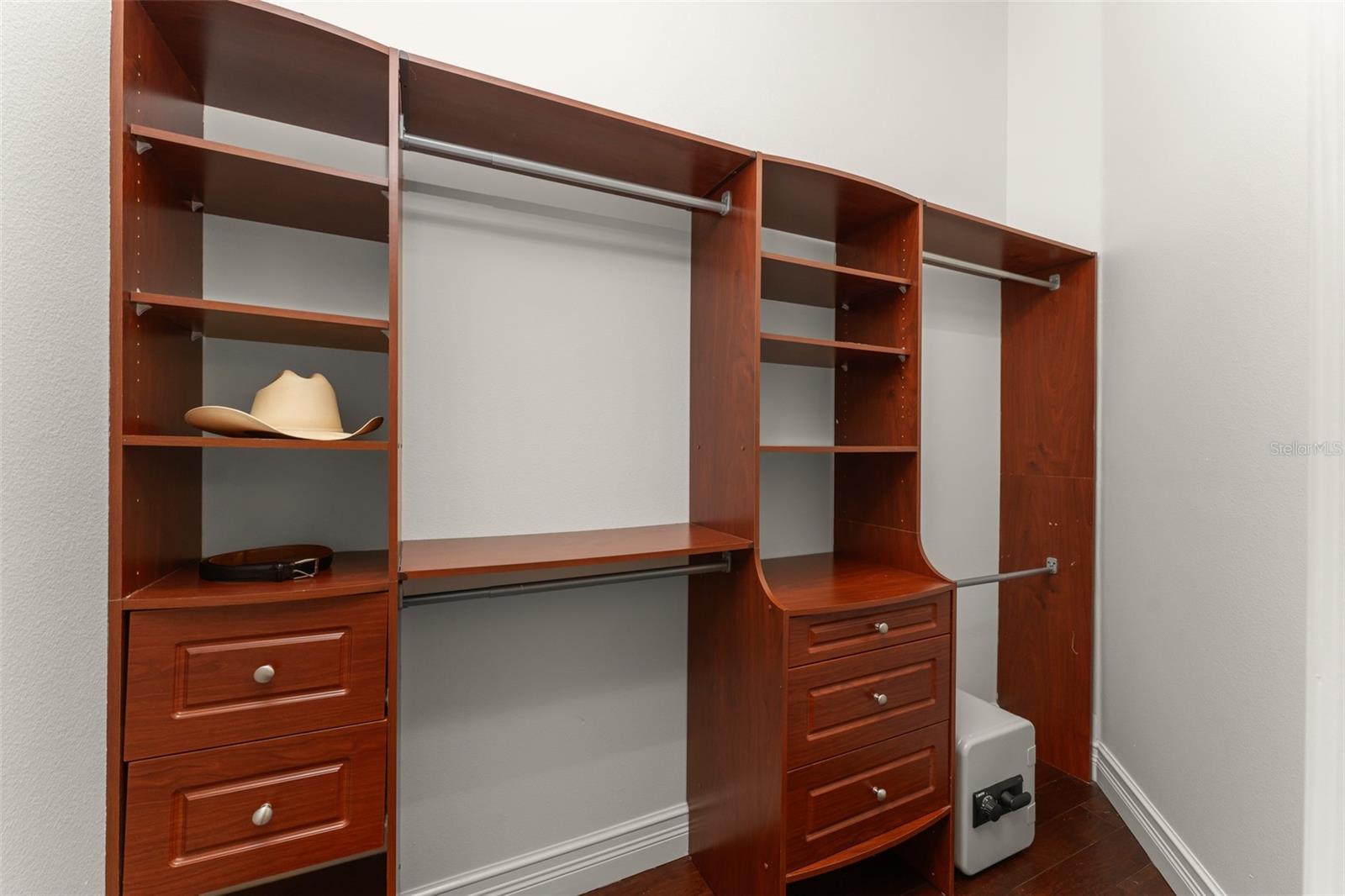 Image 28 of 73 For 5412 Water Creek Drive