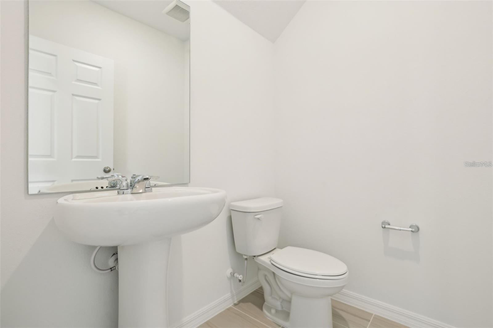 Image 12 of 32 For 16430 Bird Of Paradise Avenue