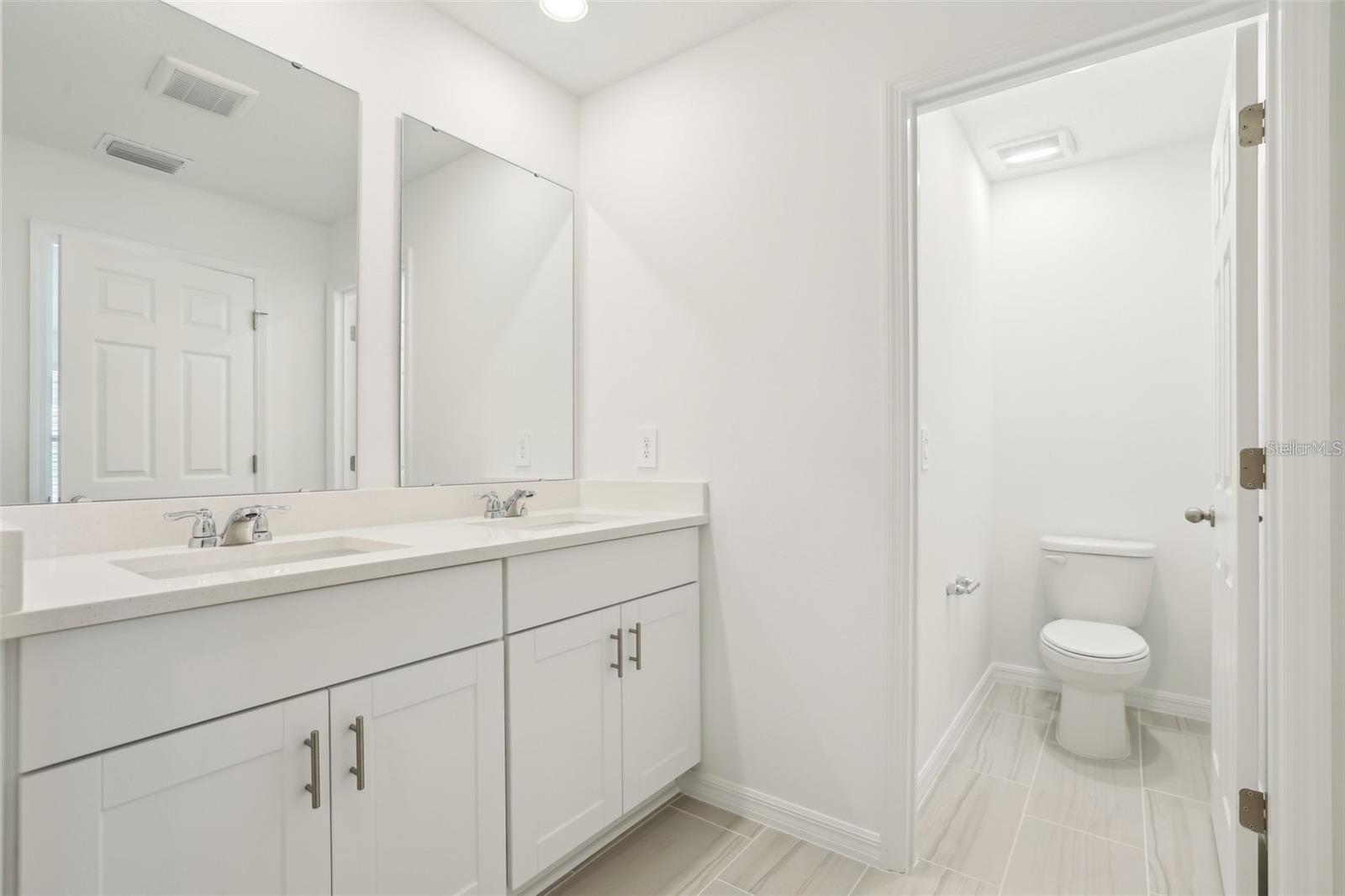 Image 26 of 32 For 16430 Bird Of Paradise Avenue