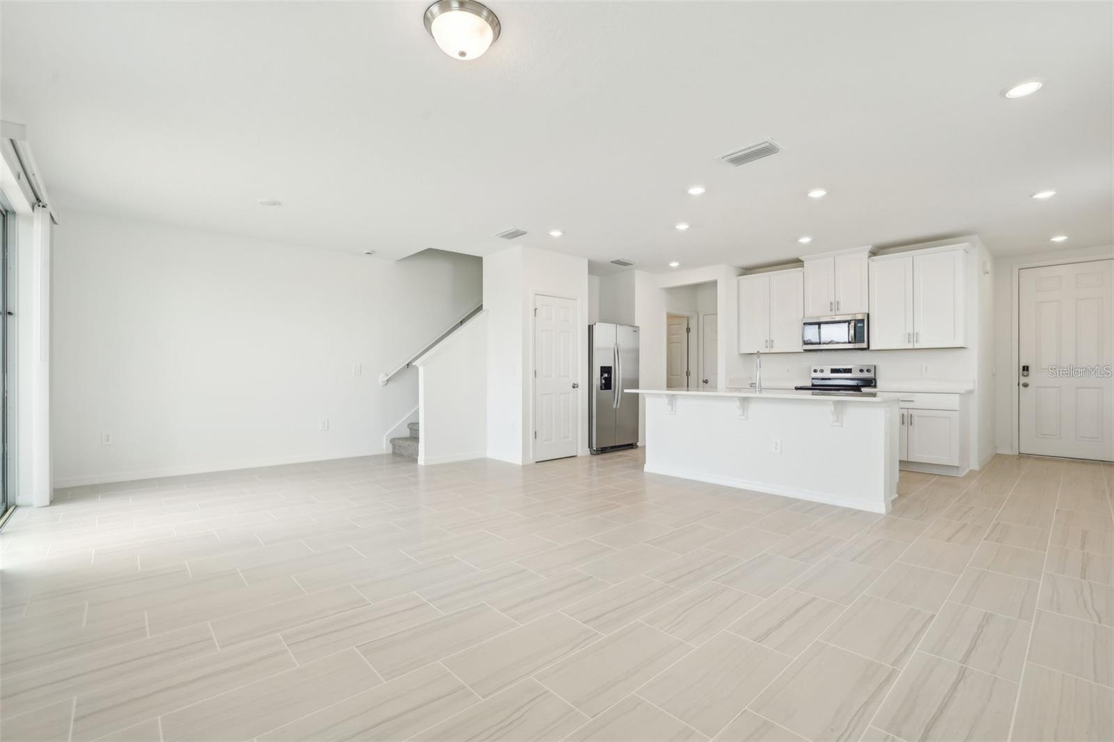 Image 6 of 32 For 16430 Bird Of Paradise Avenue