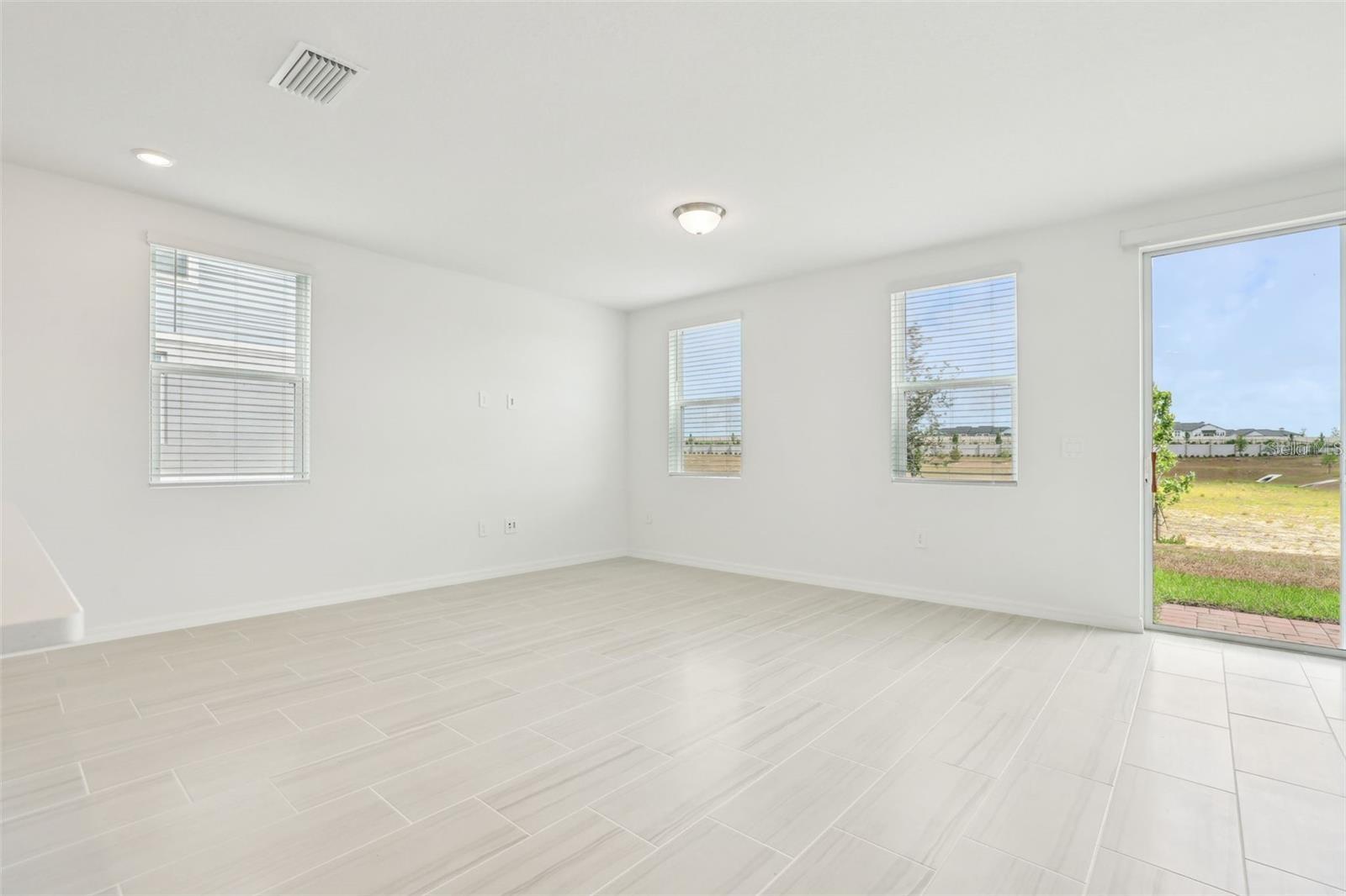 Image 8 of 32 For 16430 Bird Of Paradise Avenue