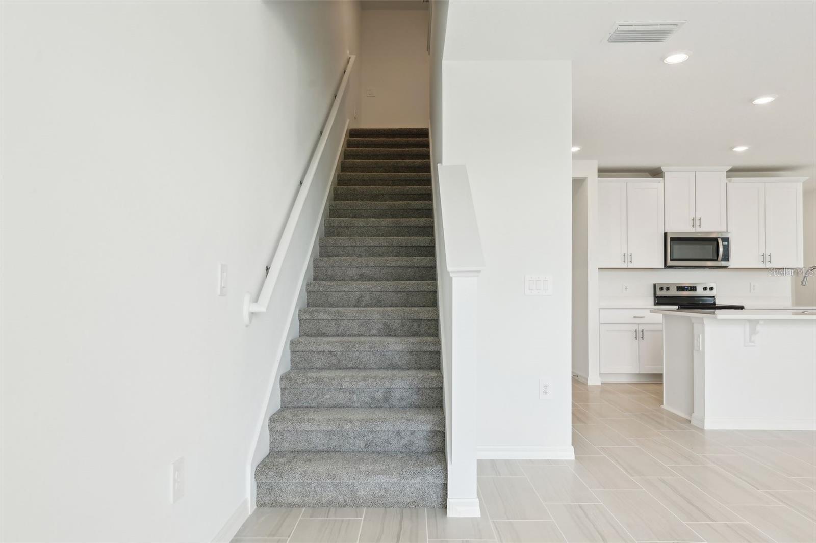 Image 9 of 32 For 16430 Bird Of Paradise Avenue