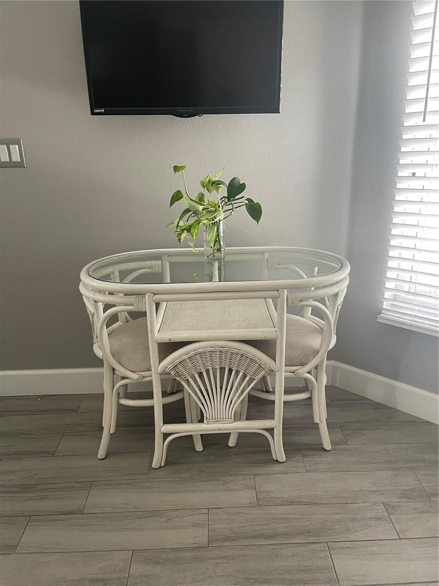 Image 15 of 22 For 15454 Markham Drive