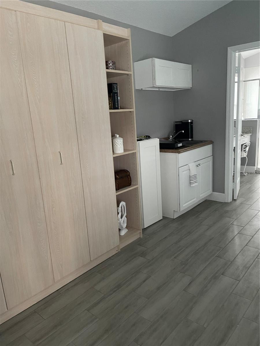 Image 16 of 22 For 15454 Markham Drive