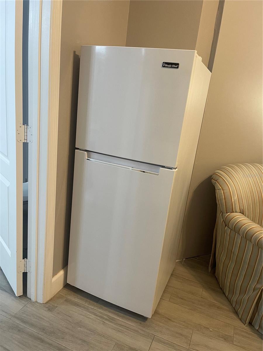 Image 18 of 22 For 15454 Markham Drive