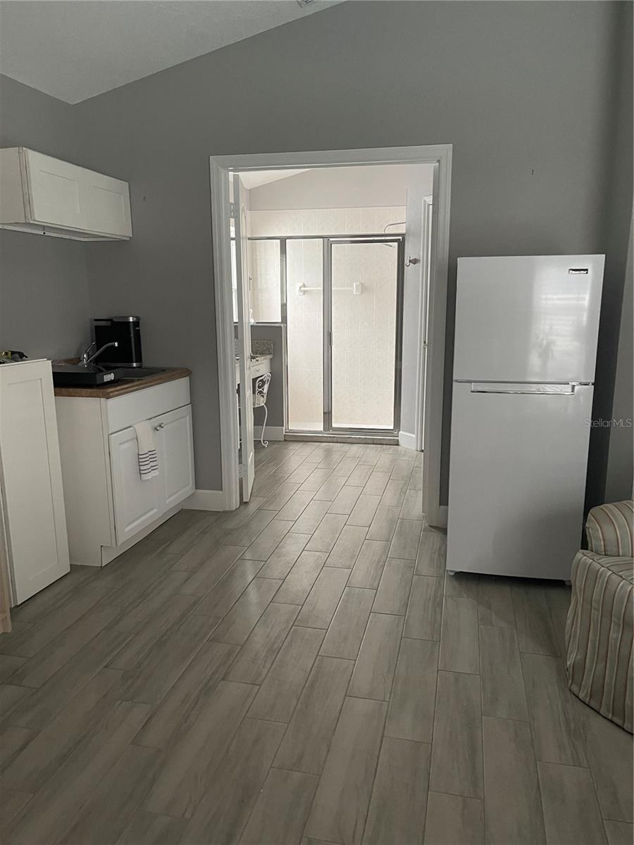 Image 3 of 22 For 15454 Markham Drive