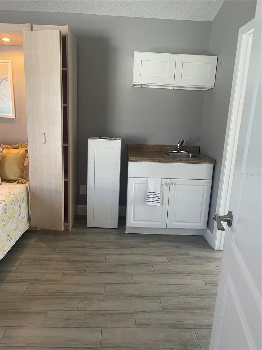 Image 7 of 22 For 15454 Markham Drive