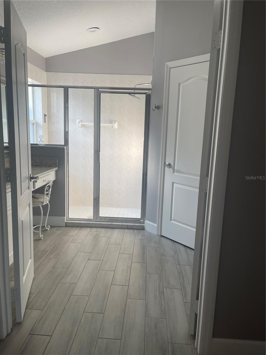 Image 8 of 22 For 15454 Markham Drive