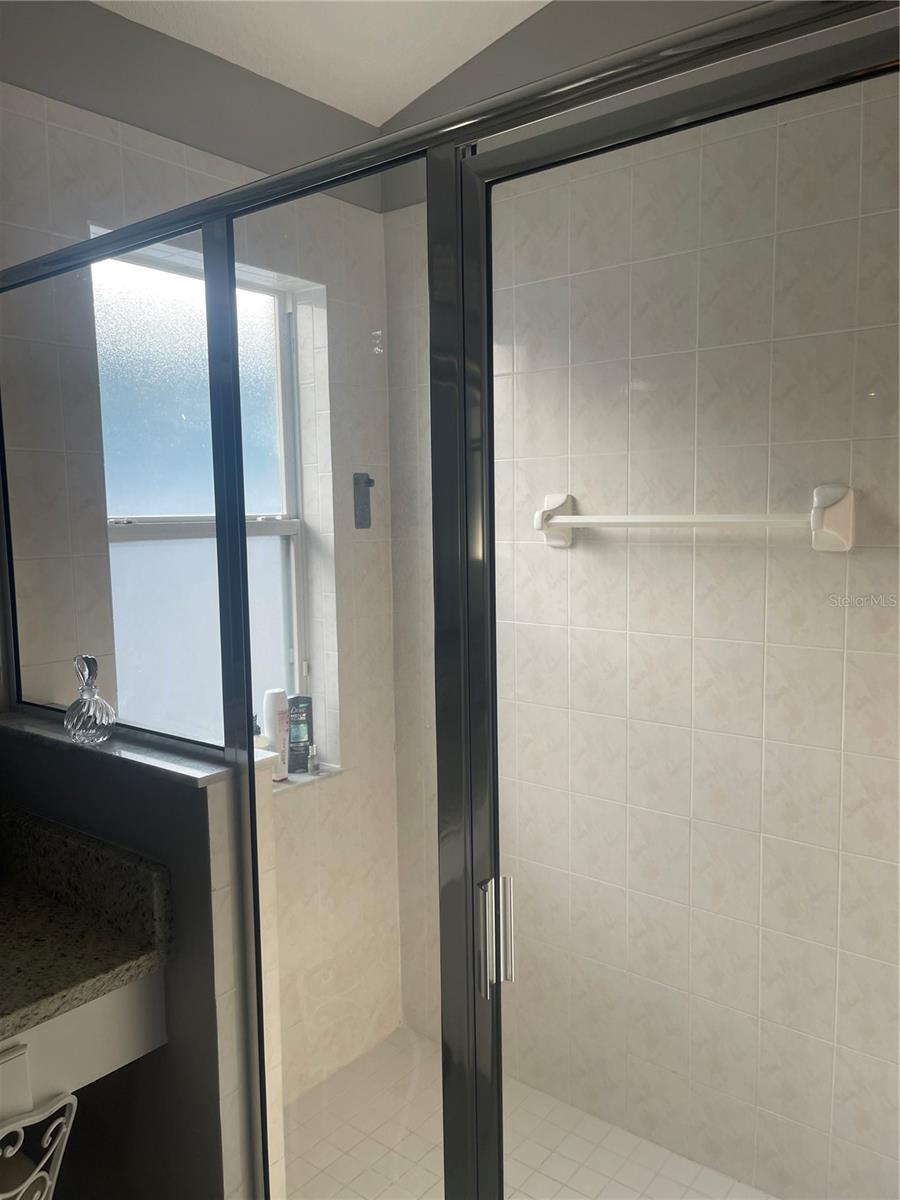 Image 9 of 22 For 15454 Markham Drive