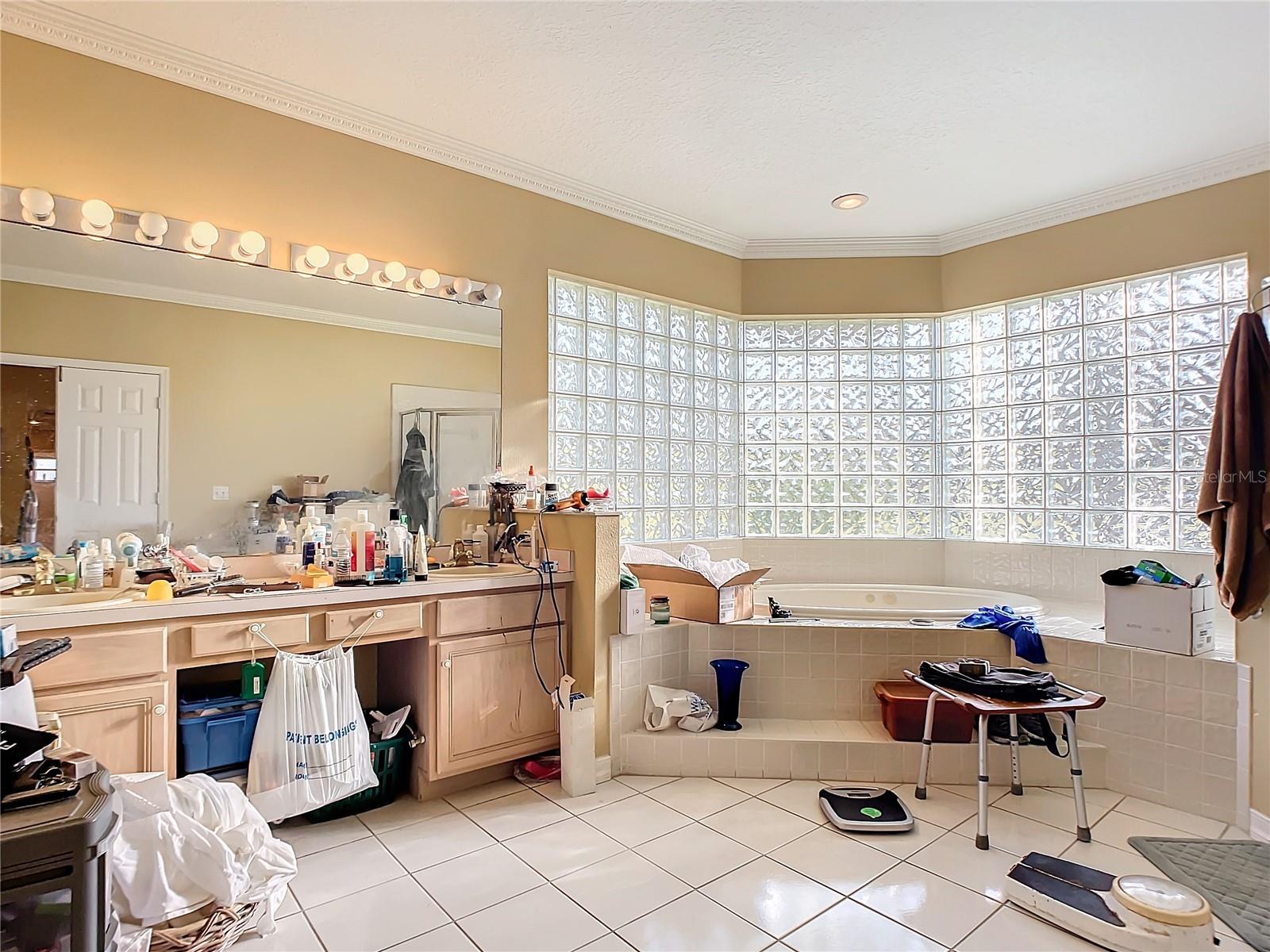 Image 35 of 53 For 3228 Abalone Boulevard