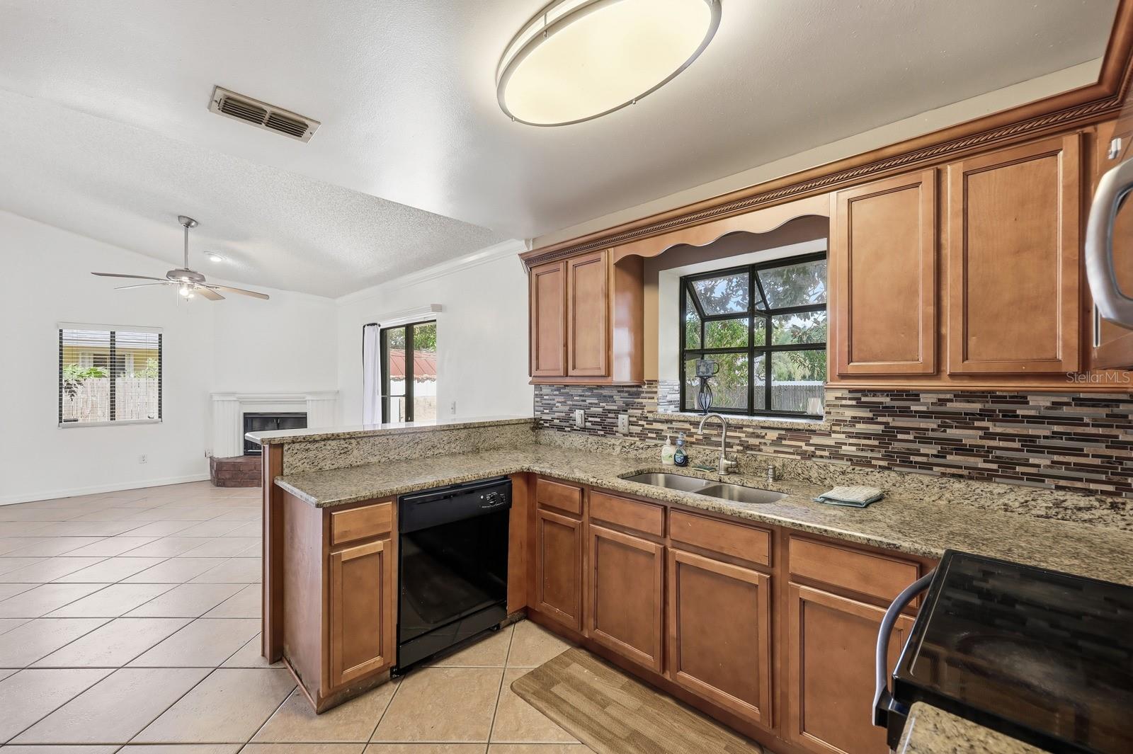 Image 14 of 35 For 1615 Martinsville Court