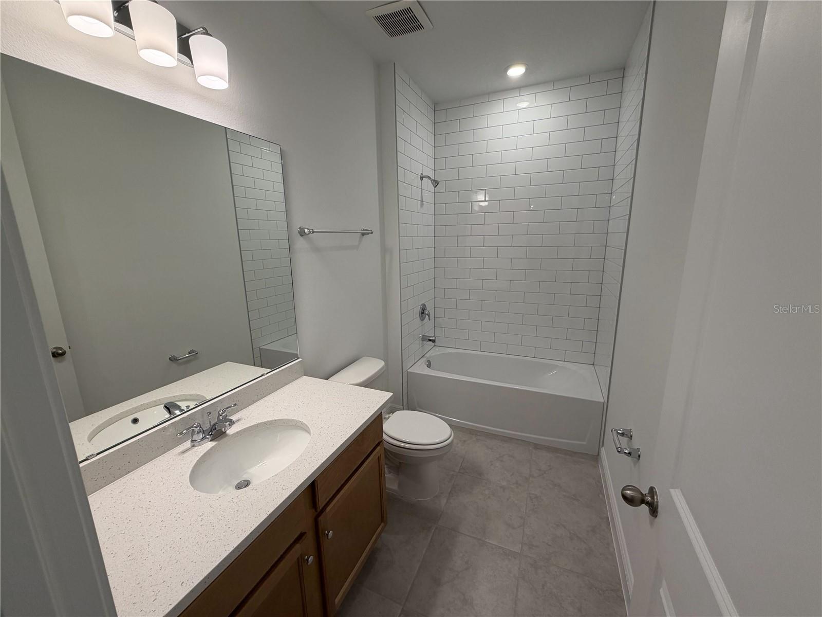 Image 20 of 29 For 2184 Axel Street