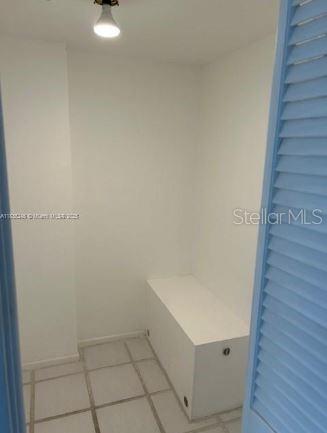 Image 11 of 15 For 3503 Oaks Way 212