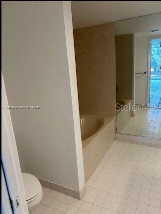 Image 12 of 15 For 3503 Oaks Way 212