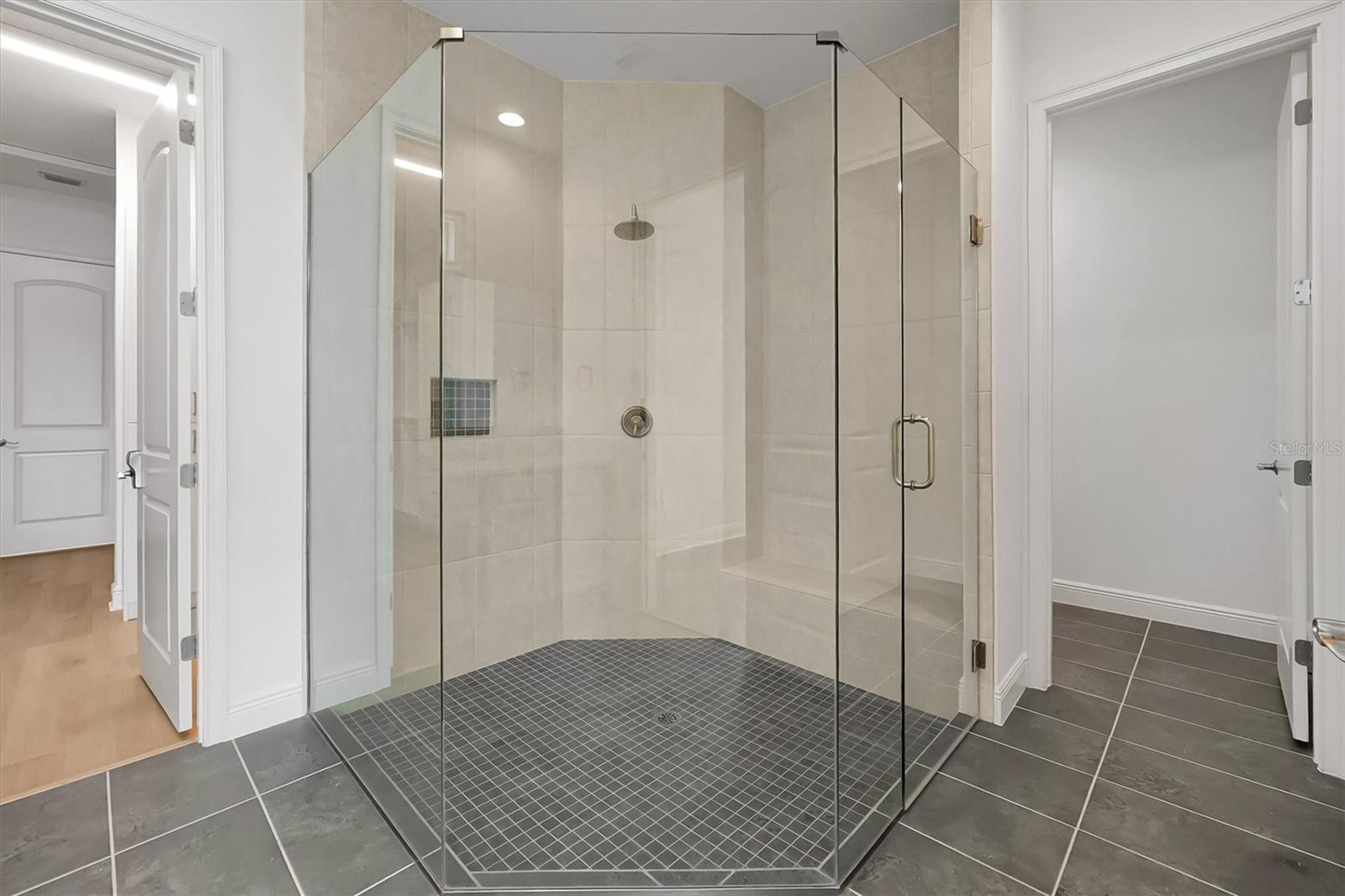 Image 20 of 63 For 13024 Bottesford Drive