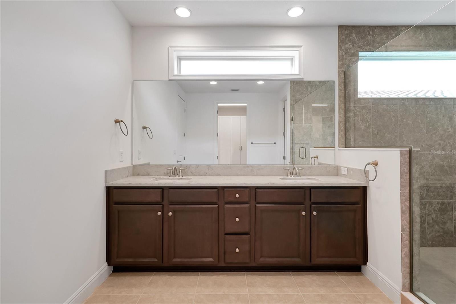 Image 32 of 63 For 13024 Bottesford Drive