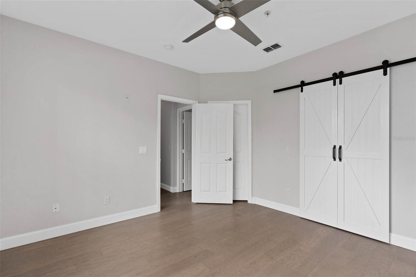 Image 18 of 45 For 2740 Maitland Crossing Way 206