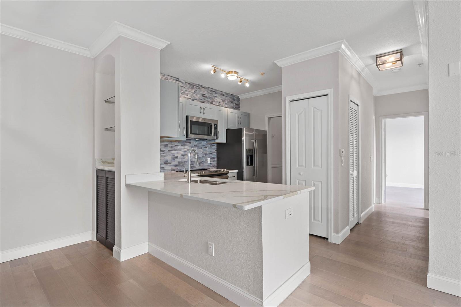 Image 6 of 45 For 2740 Maitland Crossing Way 206