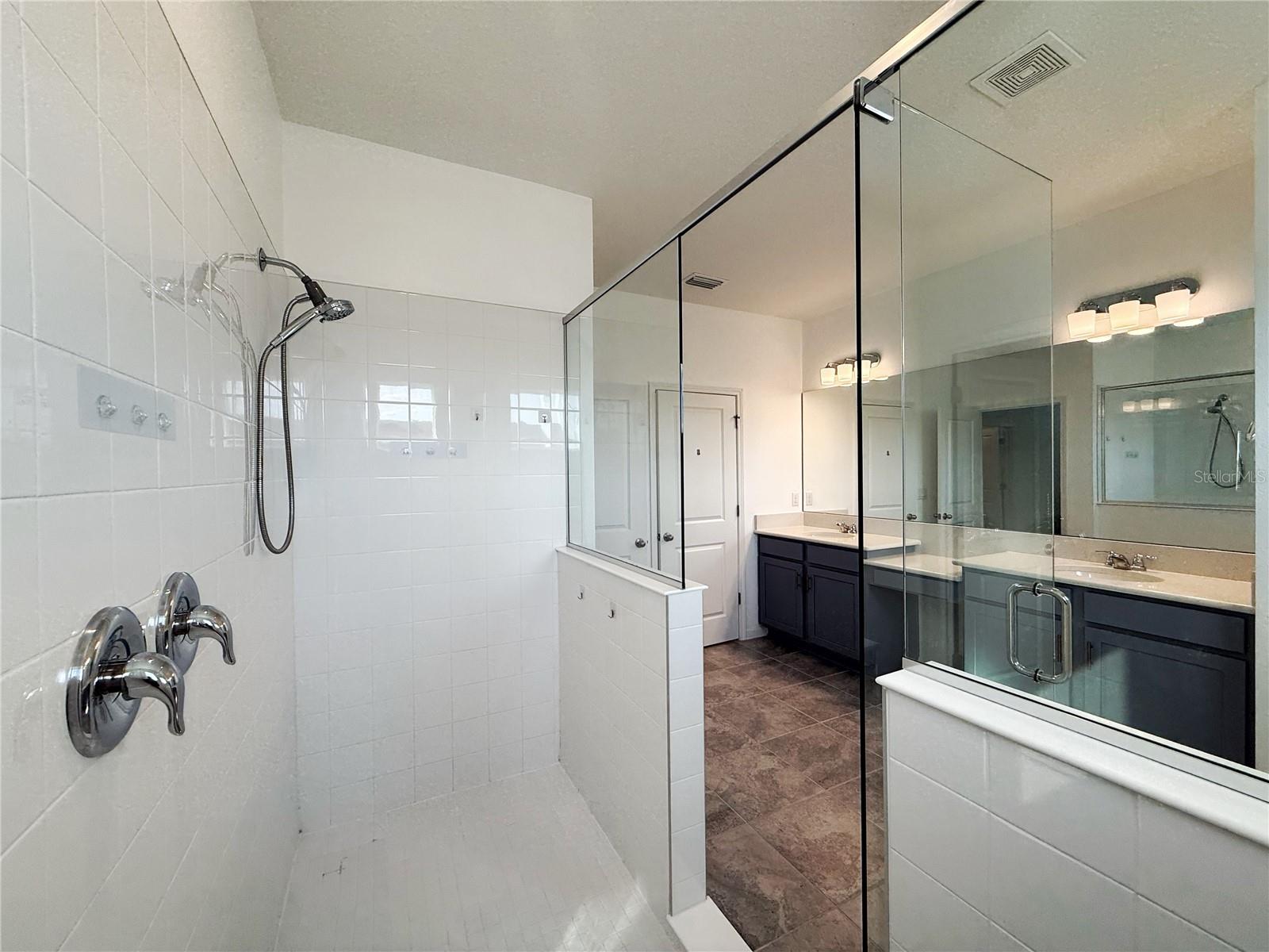 Image 21 of 32 For 4671 Cragmere Loop