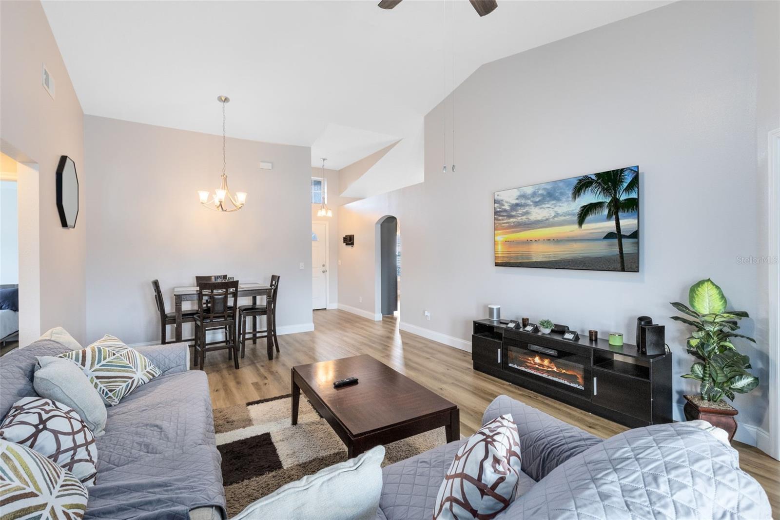 Image 10 of 28 For 1200 Clear Creek Circle