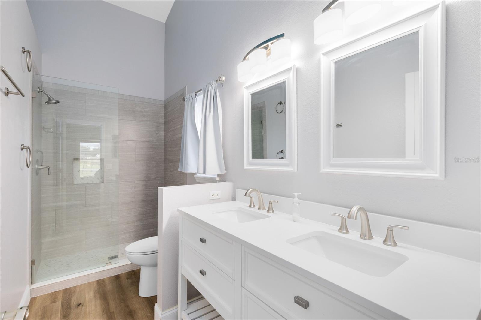 Image 15 of 28 For 1200 Clear Creek Circle