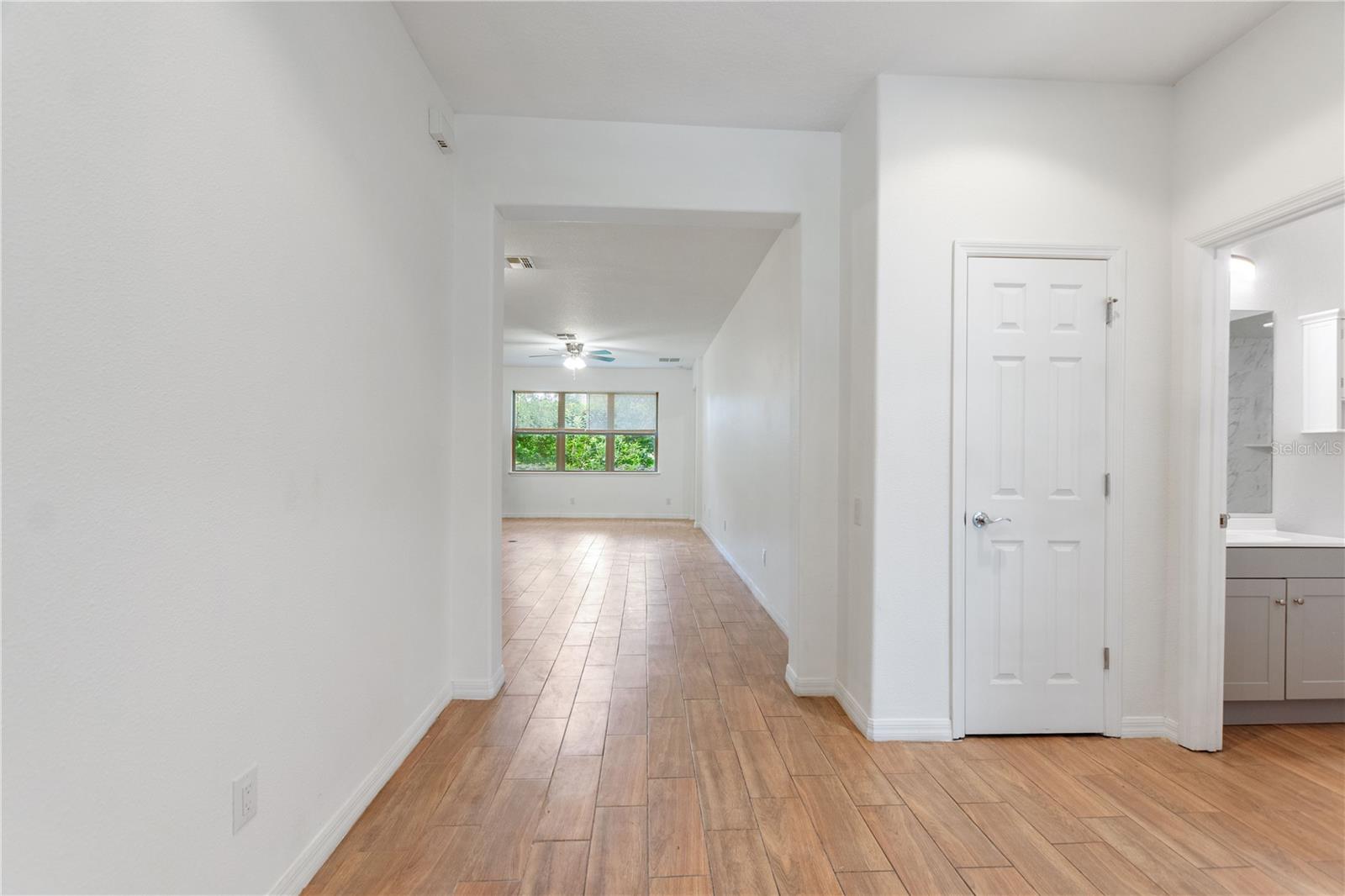 Image 14 of 35 For 519 Cadiz Drive