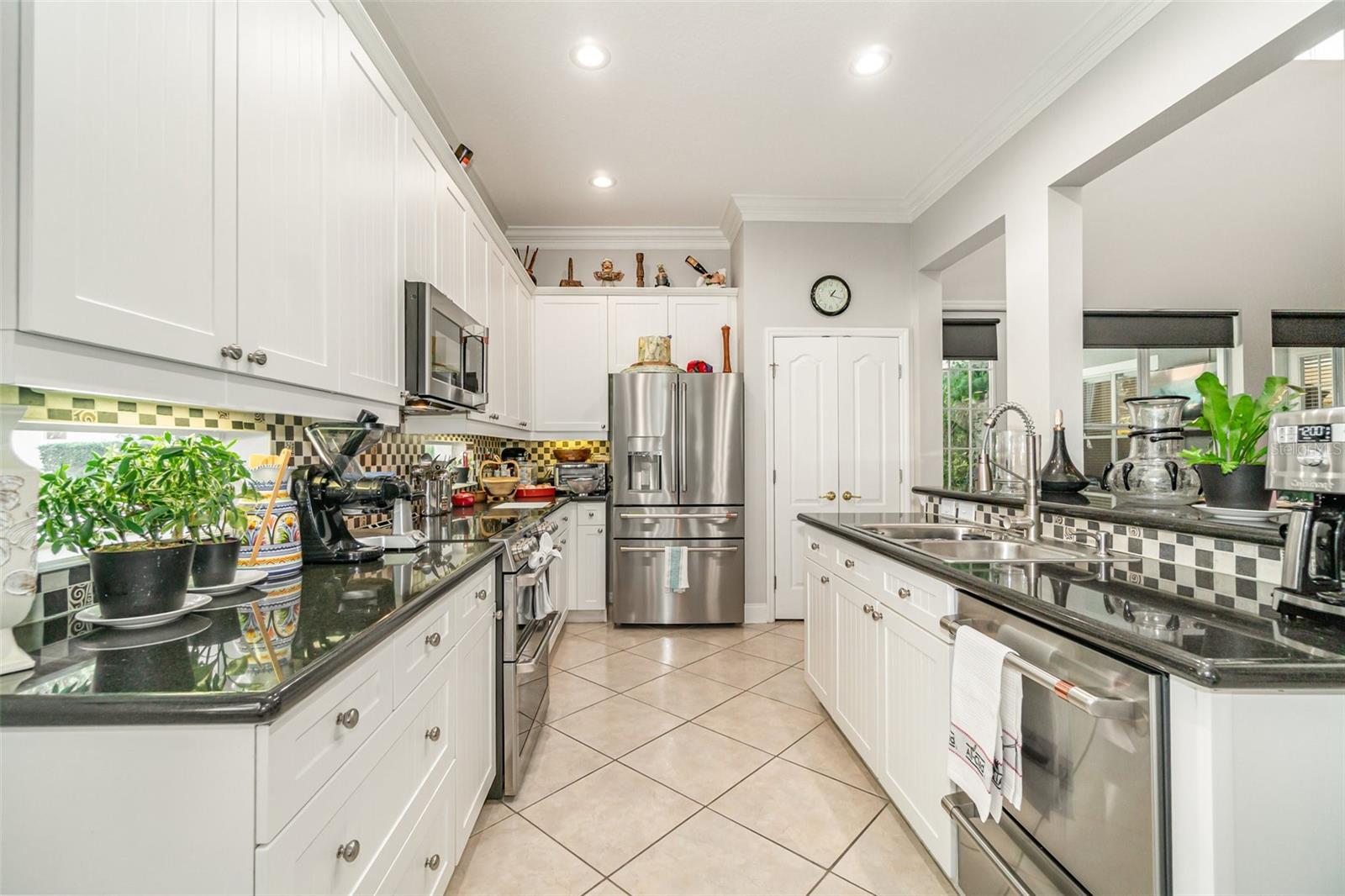 Image 19 of 41 For 6905 Nobleton Drive