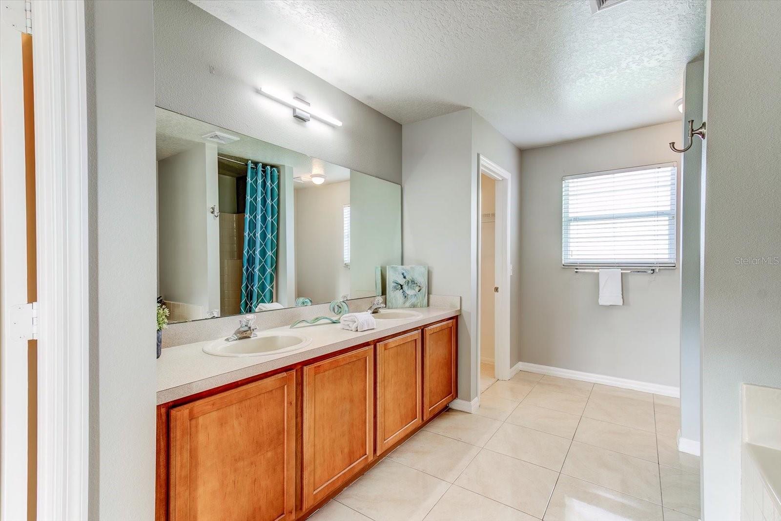 Image 31 of 57 For 807 Belhaven Drive