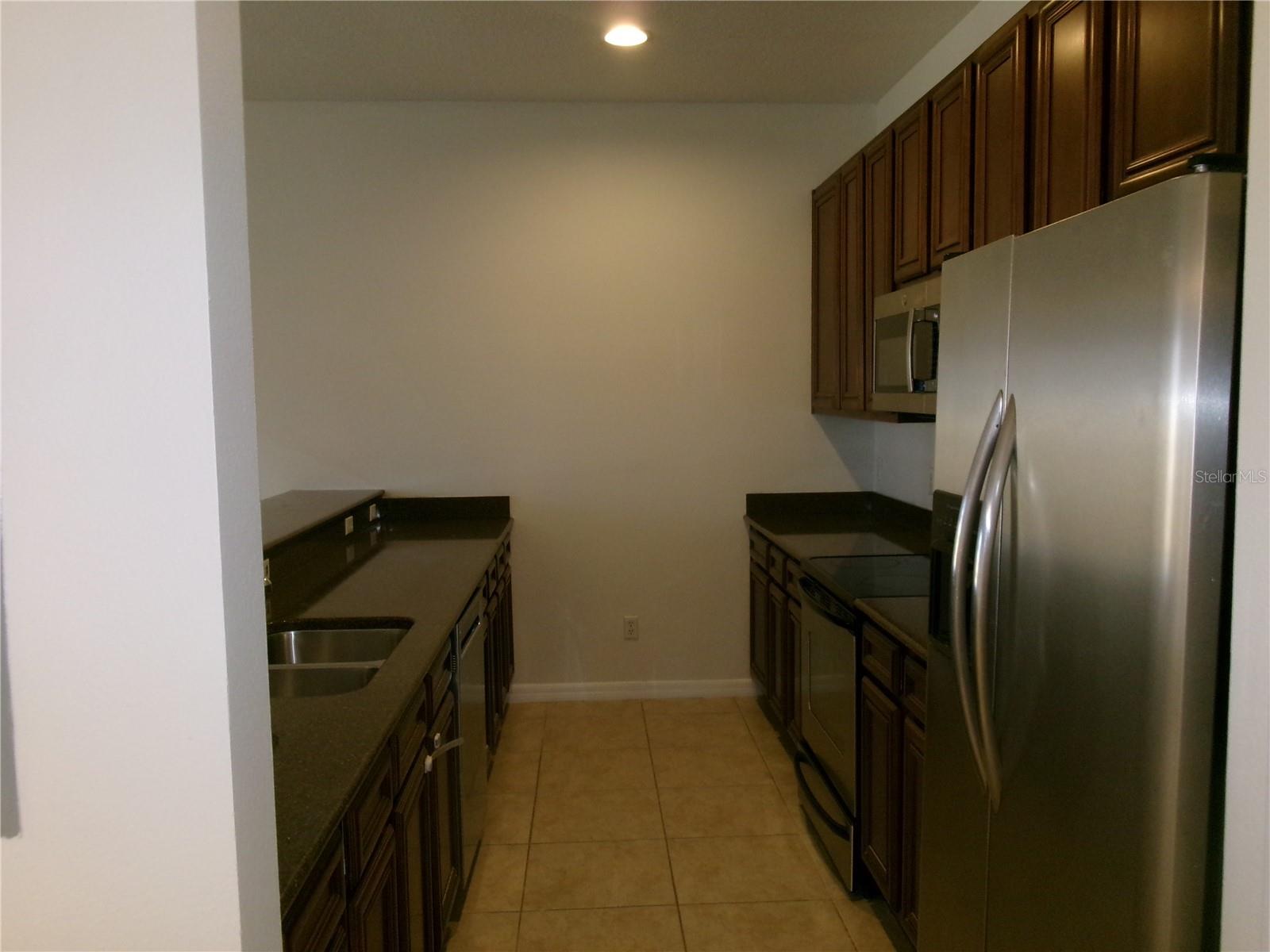 Image 13 of 47 For 8969 Majesty Palm Road