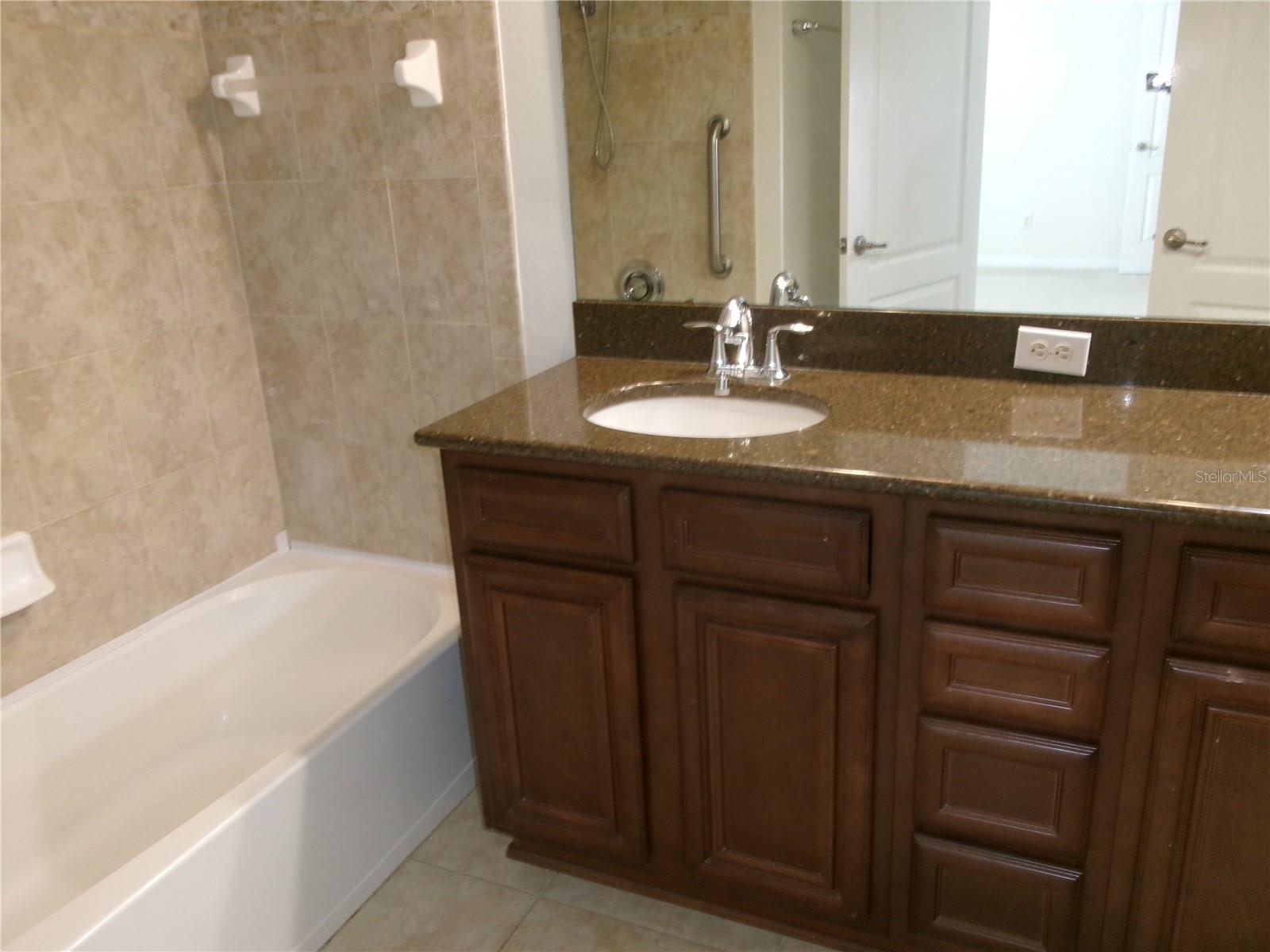 Image 19 of 47 For 8969 Majesty Palm Road