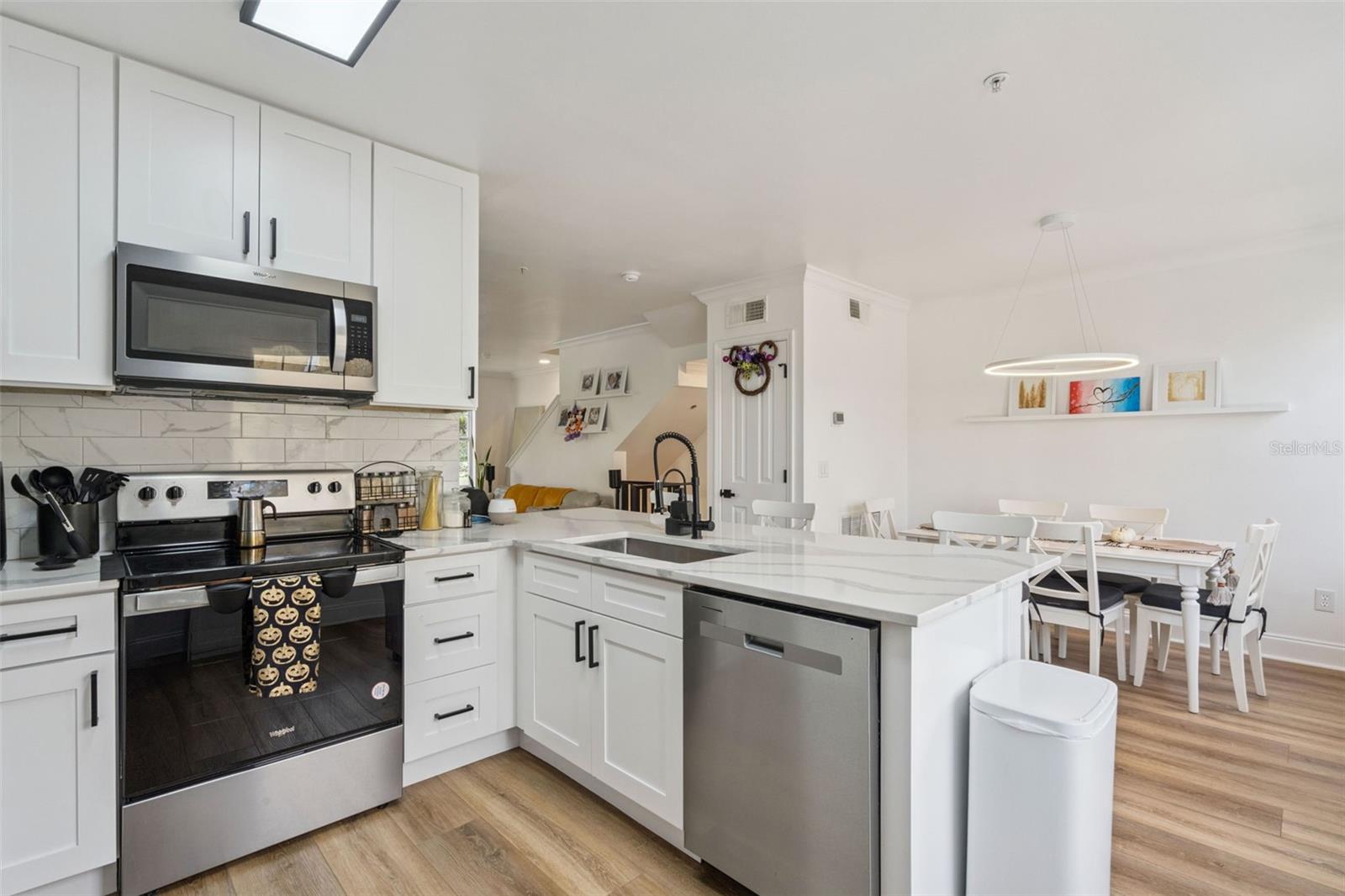 Image 21 of 68 For 1028 Waterside Drive