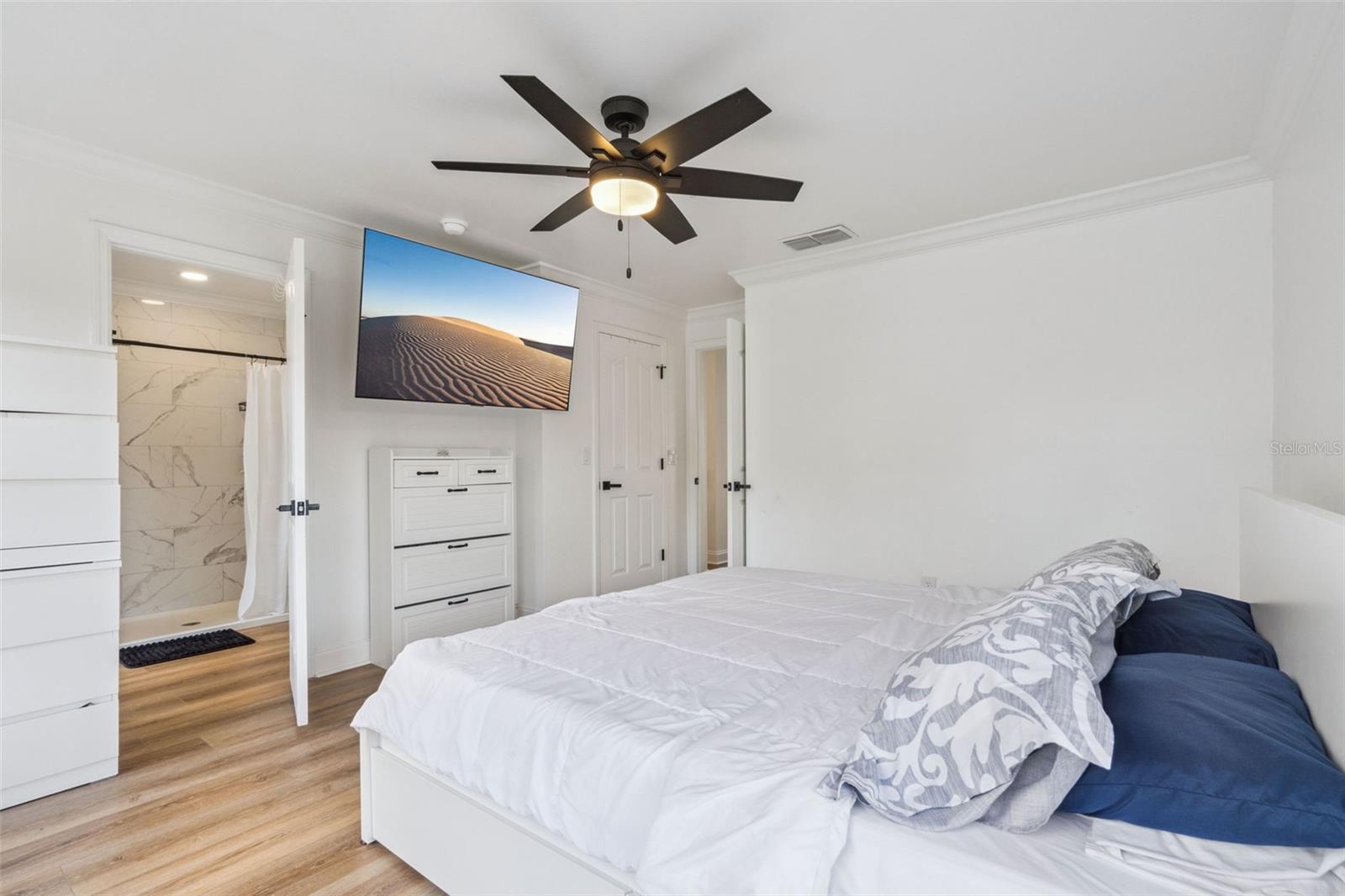 Image 26 of 68 For 1028 Waterside Drive