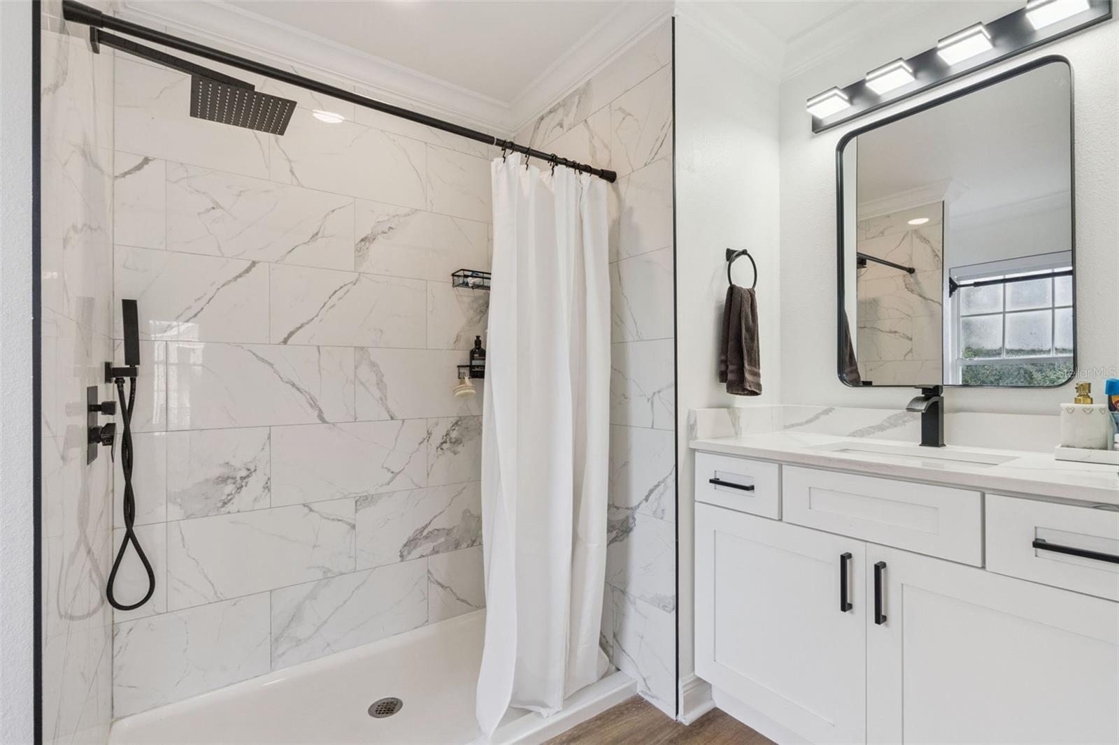 Image 27 of 68 For 1028 Waterside Drive