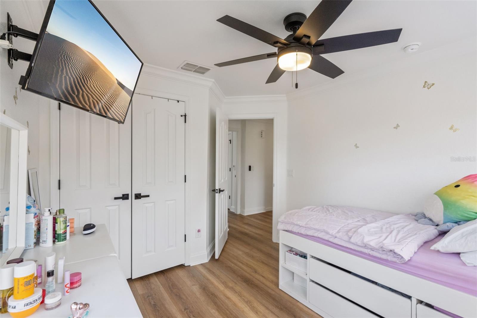 Image 33 of 68 For 1028 Waterside Drive