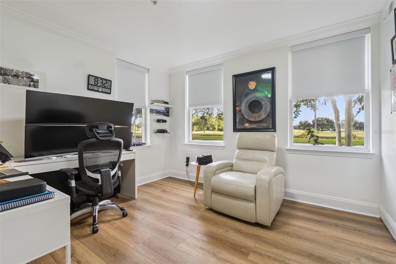 Image 6 of 68 For 1028 Waterside Drive