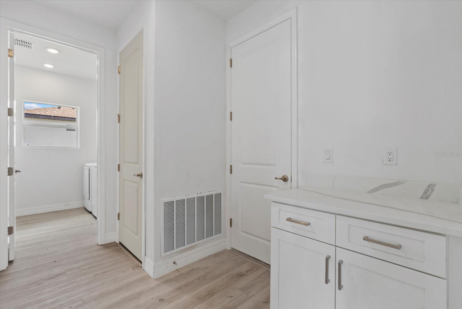 Image 6 of 24 For 5179 Arley Court