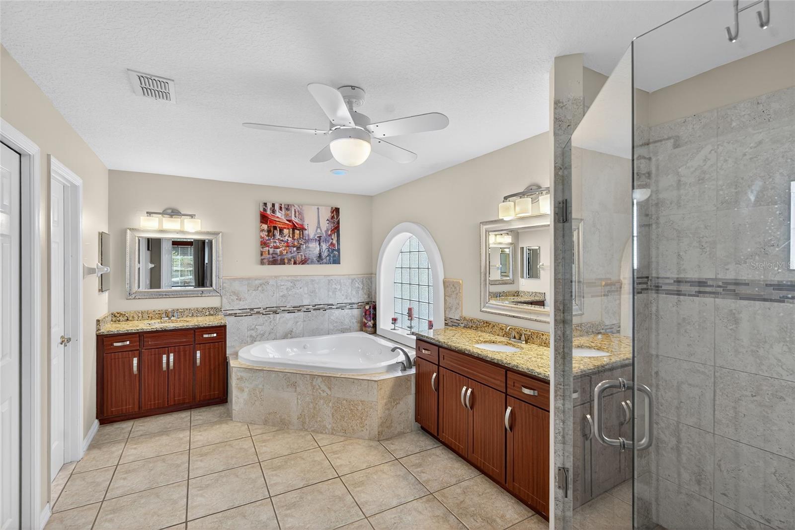 Image 20 of 50 For 937 Cumberland Circle