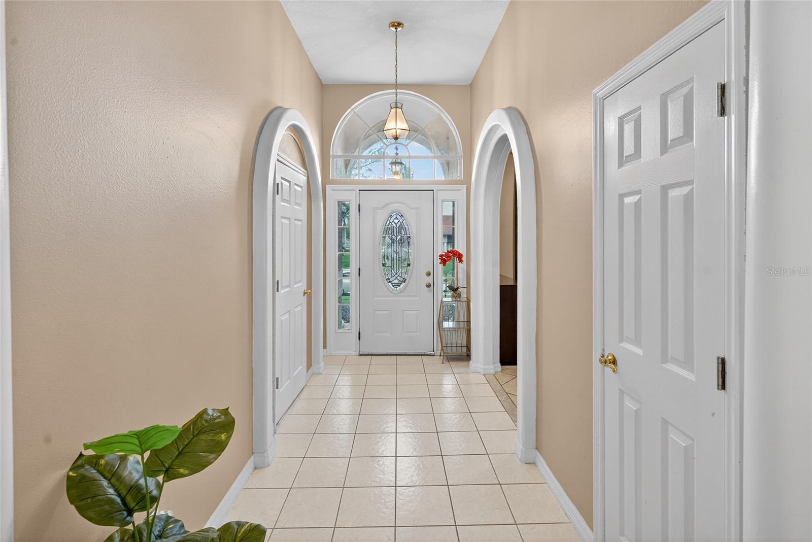 Image 3 of 50 For 937 Cumberland Circle