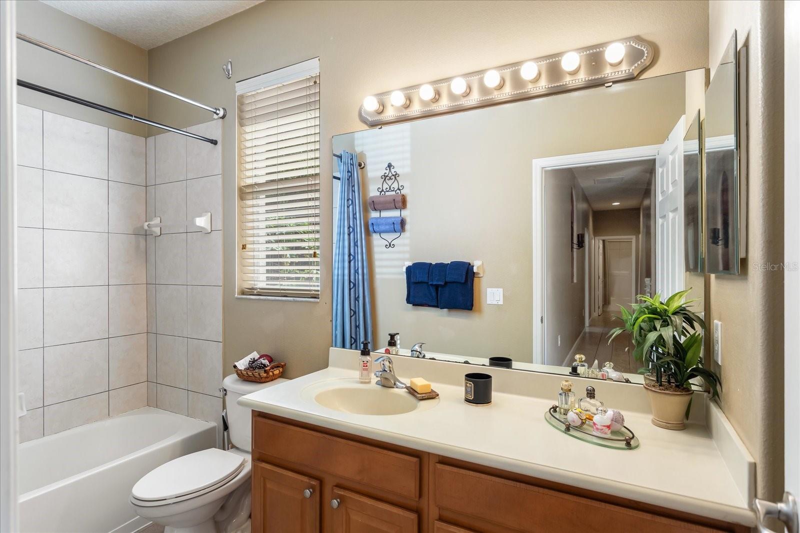 Image 23 of 43 For 11714 Delwick Drive