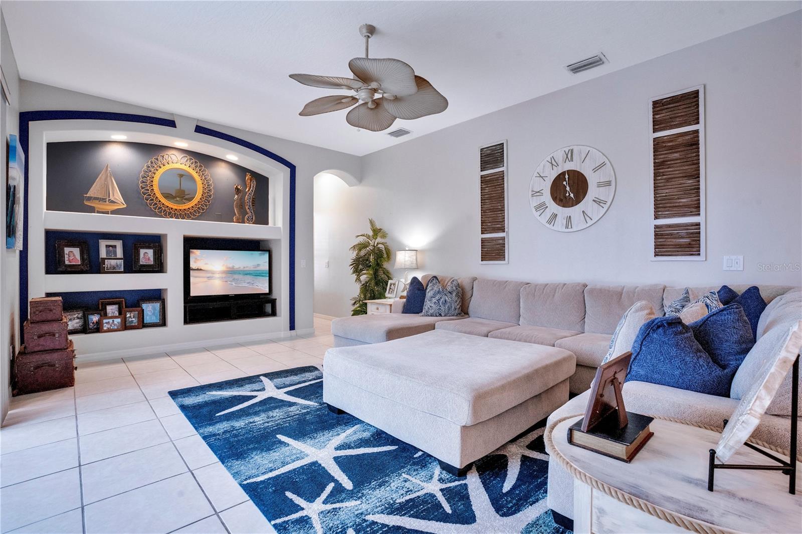 Image 10 of 59 For 3637 Peninsula Circle