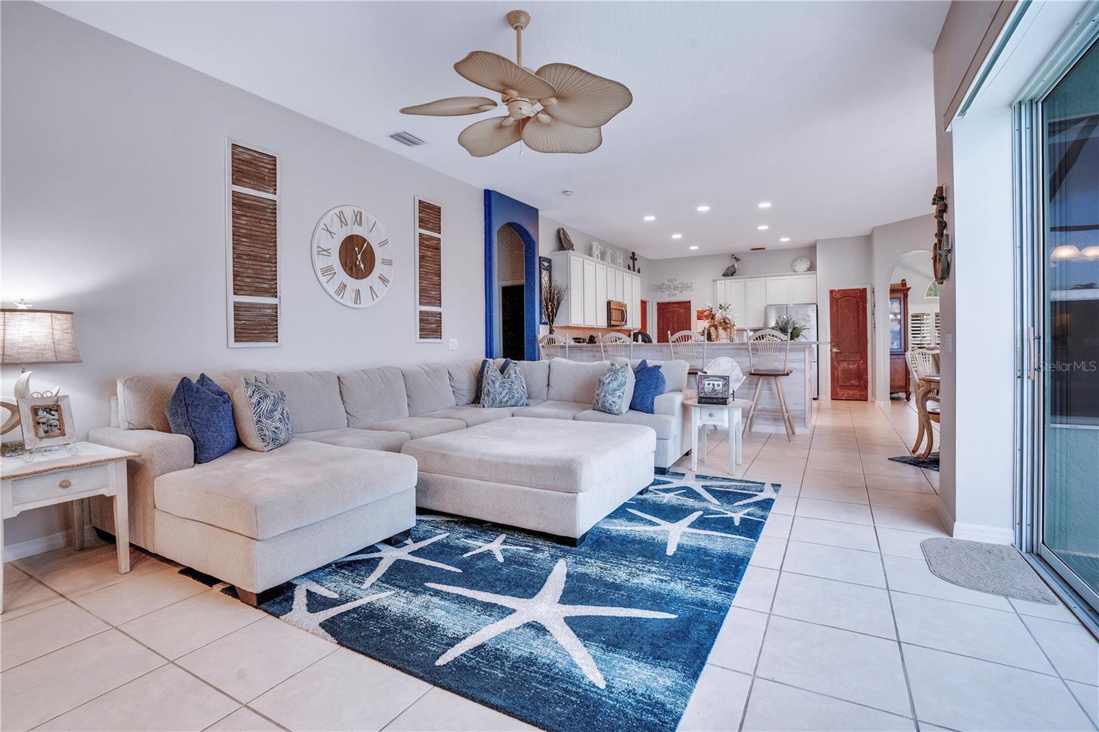 Image 14 of 59 For 3637 Peninsula Circle