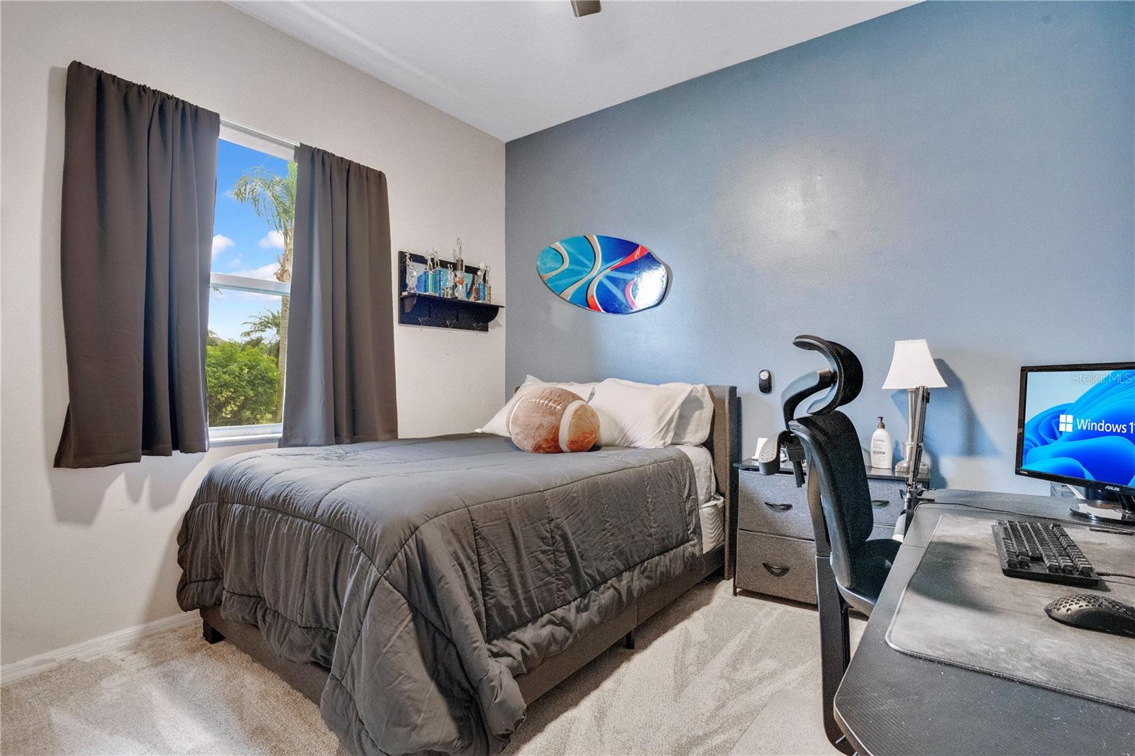 Image 24 of 59 For 3637 Peninsula Circle